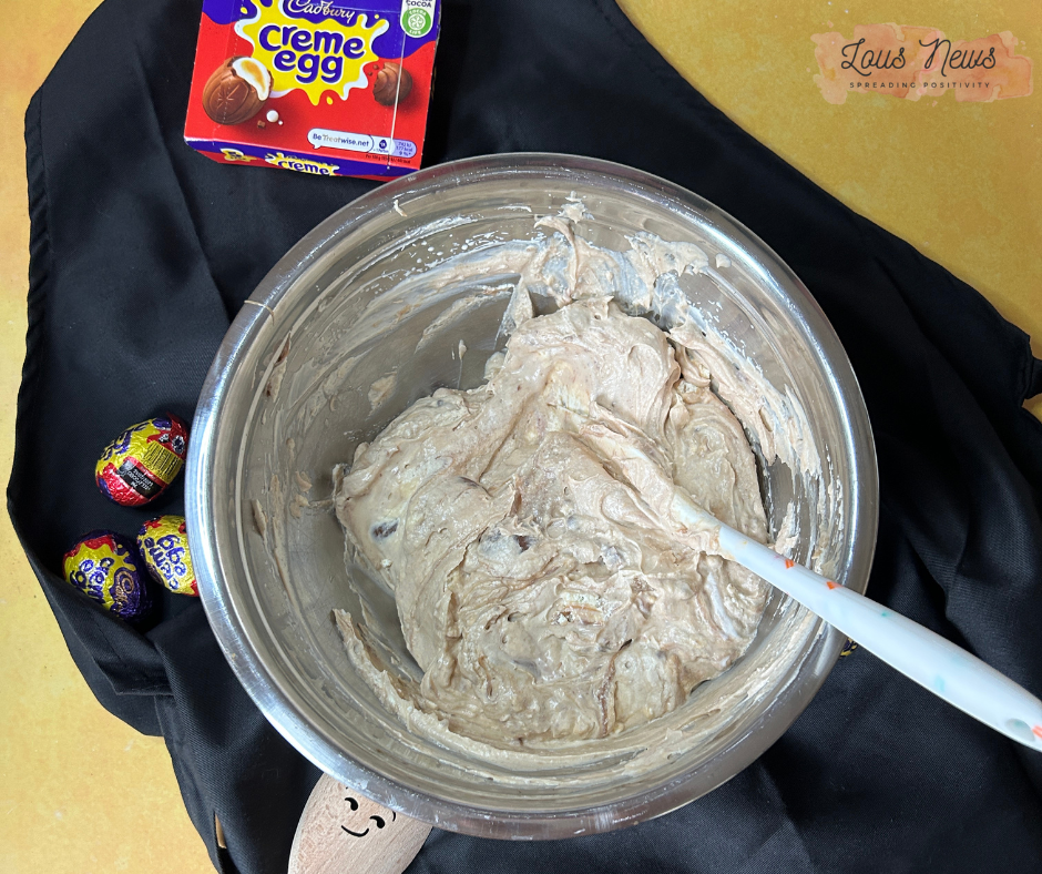 creme egg ice cream mixture